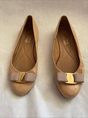 Salvatore Ferragamo Nude Patent Varina Bow Flats